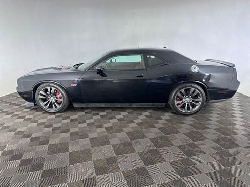 Used 2013 Dodge Challenger SRT8 w/ Harman Kardon Audio Group RWD image 10