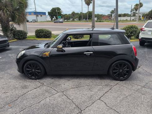 Used 2015 MINI Cooper 2-Door Hardtop FWD image 8