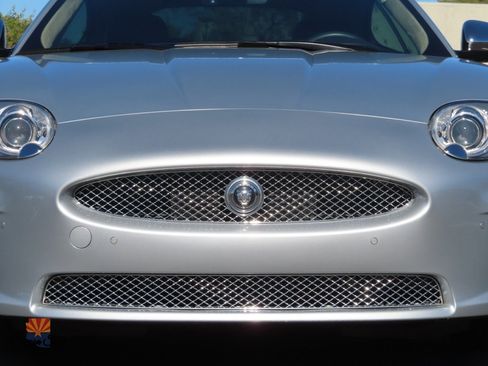 Used 2010 Jaguar XK Coupe image 35