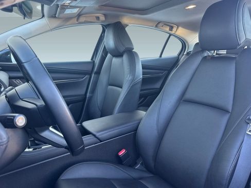 Used 2022 MAZDA MAZDA3 s image 23