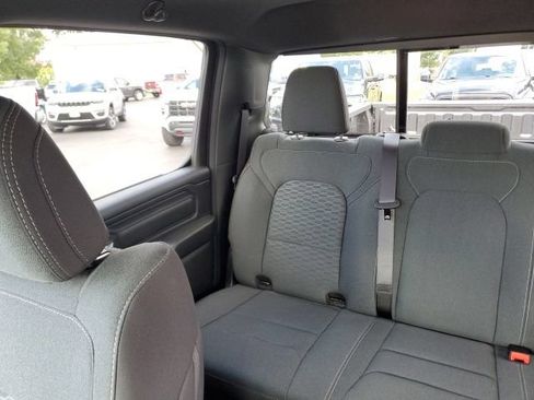 Used 2026 RAM 1500 Express AWD/4WD image 14
