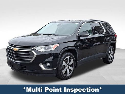 Used 2019 Chevrolet Traverse LT w/ LT Premium Package image 4
