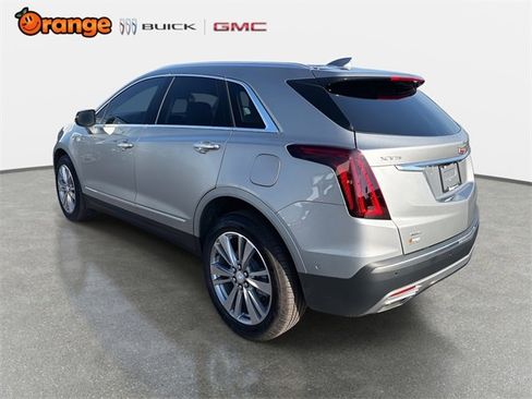 Used 2025 Cadillac XT5 Premium Luxury w/ Technology Package image 5