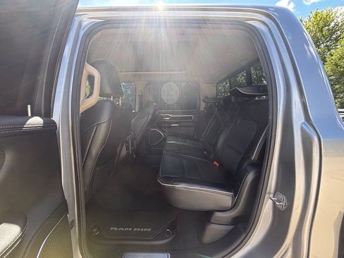 Used 2019 RAM 1500 Laramie AWD/4WD image 14