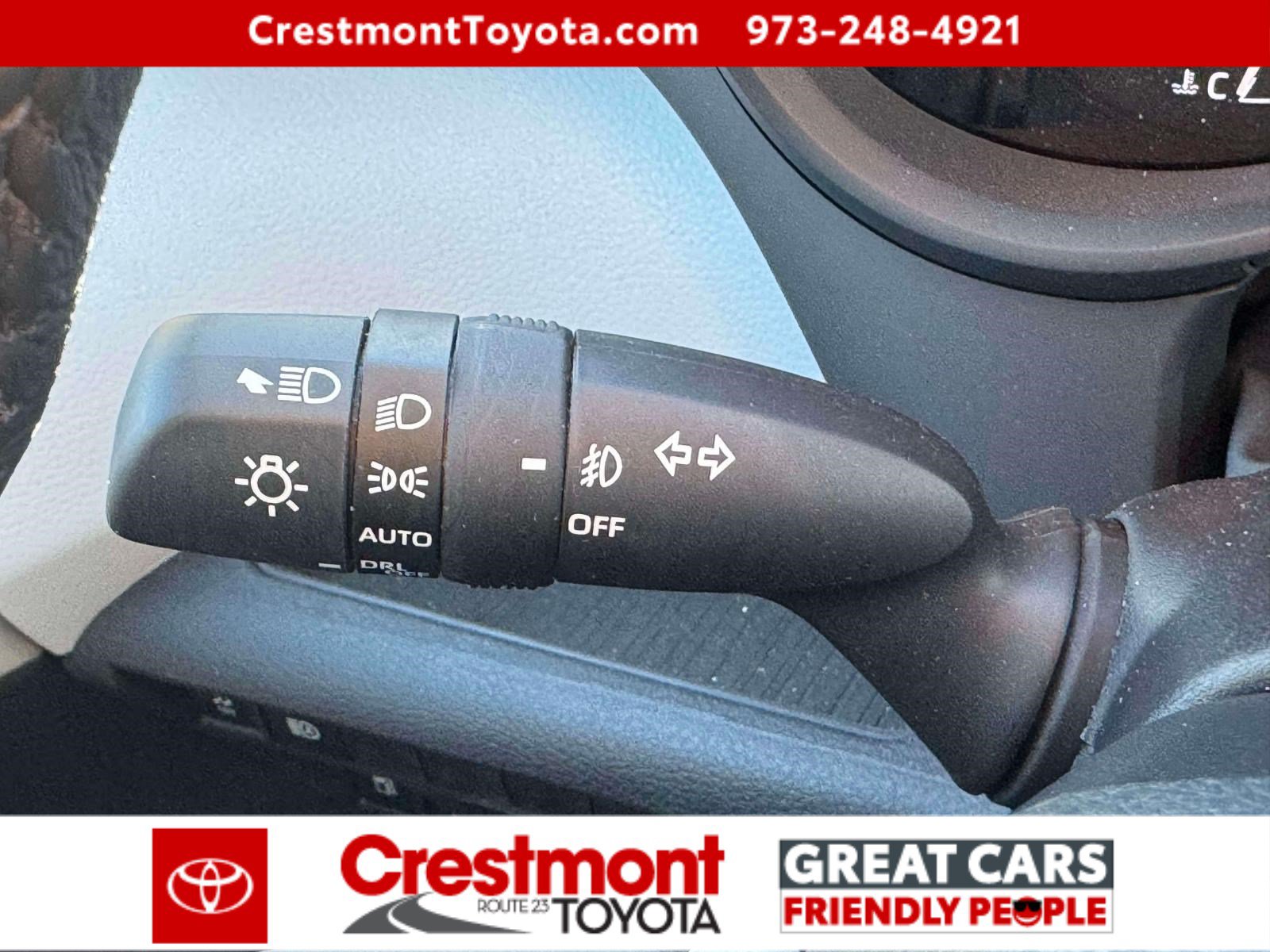 Used 2026 Toyota Sienna XLE AWD/4WD image 23
