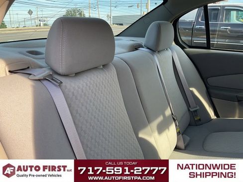 Used 2005 Chevrolet Malibu FWD image 11
