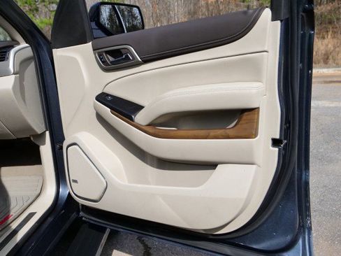 Used 2020 GMC Yukon Denali w/ Denali Ultimate Package image 50