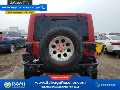 Used 2012 Jeep Wrangler Unlimited Sahara w/ Connectivity Group AWD/4WD image 8