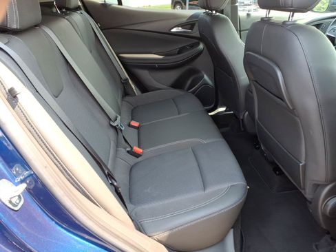 Certified 2023 Buick Encore GX Preferred w/ Cold Weather Comfort Package FWD image 26