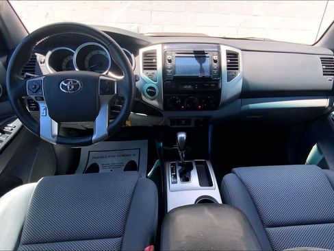 Used 2014 Toyota Tacoma 4x4 Double Cab image 10