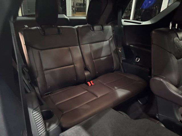 Used 2025 Ford Explorer Platinum w/ Ultimate Package AWD/4WD image 20