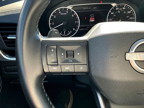 Used 2025 Nissan Rogue SV AWD/4WD image 11