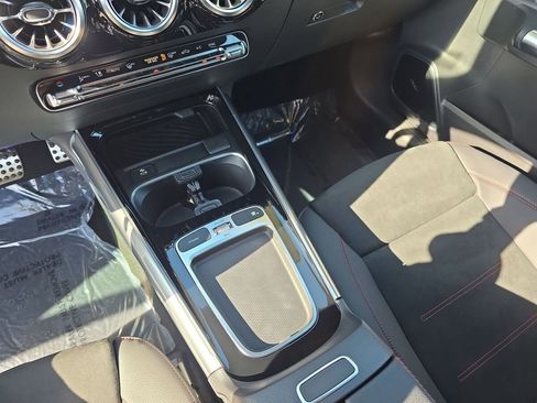 New 2026 Mercedes-Benz GLA 35 AMG 4MATIC image 24