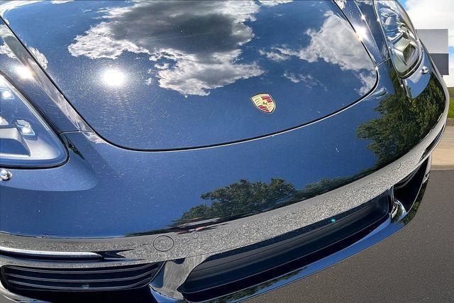 Used 2021 Porsche 718 Cayman RWD image 25