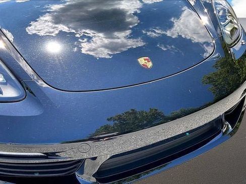 Used 2021 Porsche 718 Cayman RWD image 25