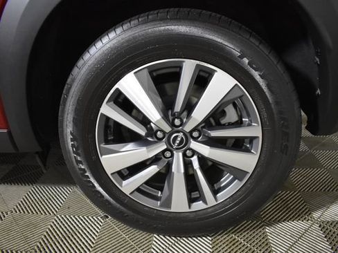Used 2024 Nissan Pathfinder SL AWD/4WD image 47