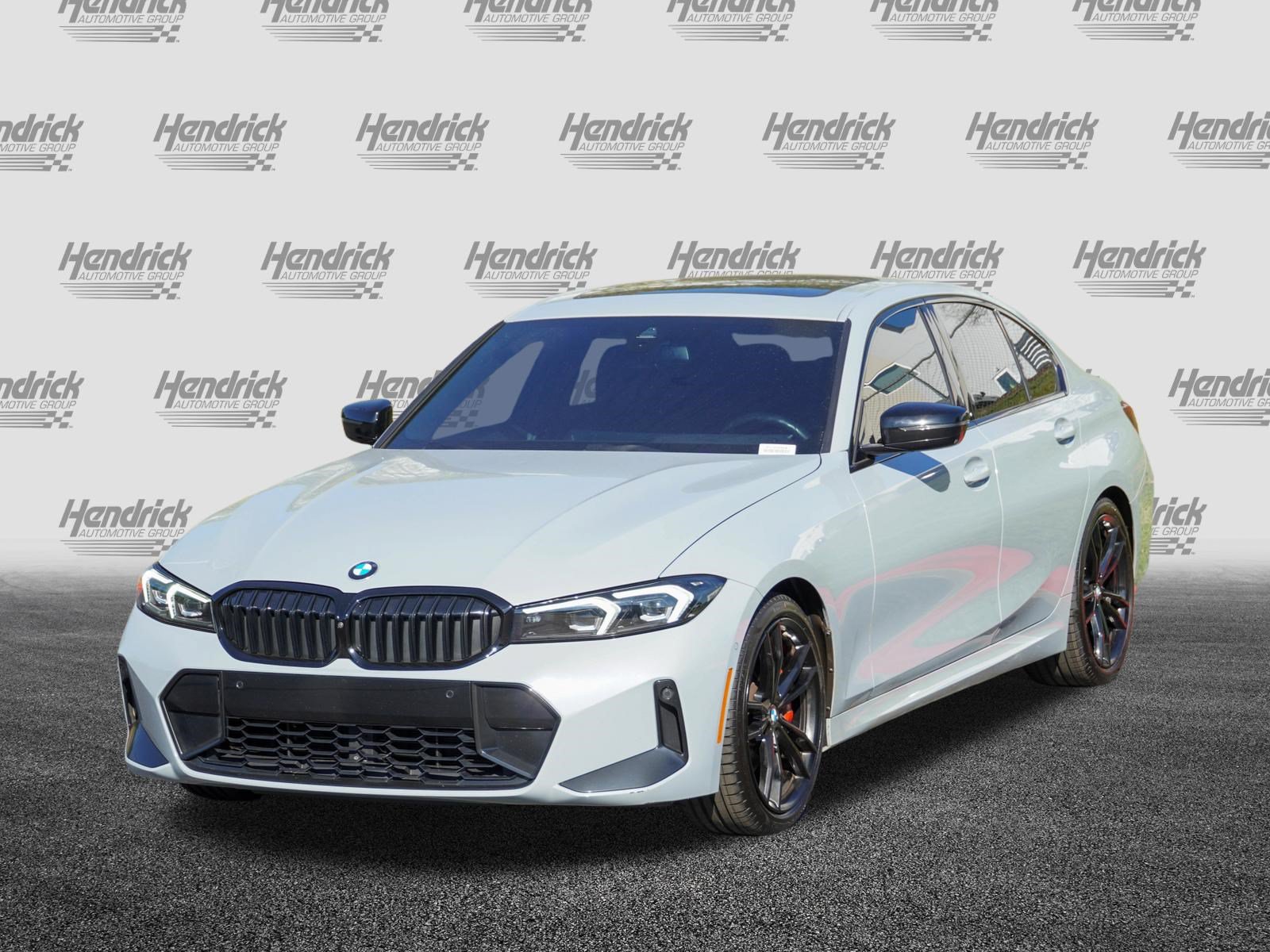 Used 2024 BMW 330i Sedan w/ M Sport Package RWD image 5