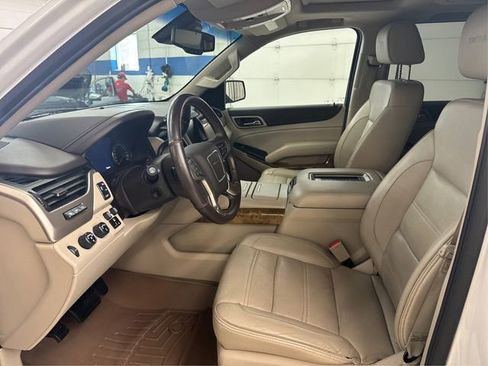 Used 2017 GMC Yukon XL Denali w/ Open Road Package image 9