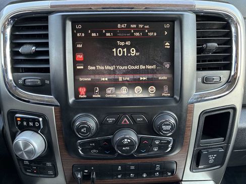 Used 2015 RAM 1500 Laramie AWD/4WD image 12