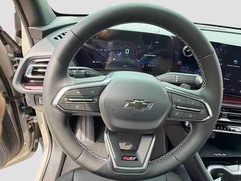New 2026 Chevrolet Traverse Z71 w/ Driver Confidence Package AWD/4WD image 12