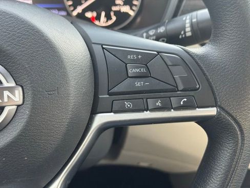 Used 2024 Nissan Altima 2.5 SV image 30