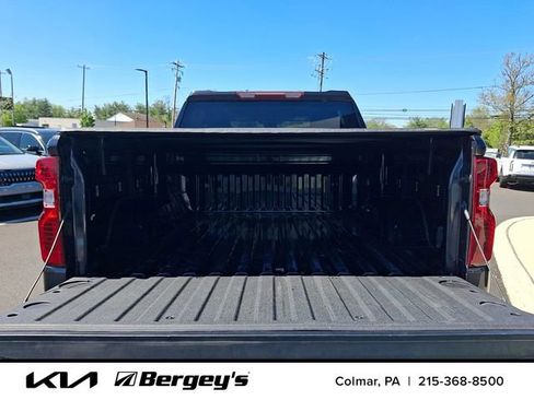 Used 2023 Chevrolet Silverado 1500 LT AWD/4WD image 30