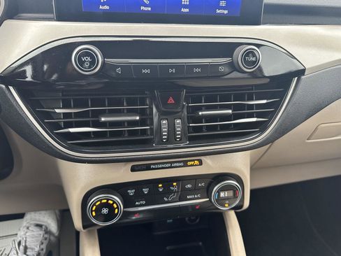 Used 2020 Ford Escape SE Sport image 33