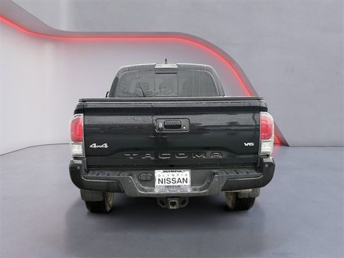 Used 2023 Toyota Tacoma Limited image 4