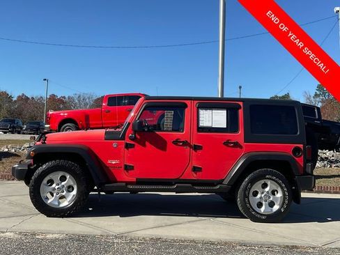 Used 2013 Jeep Wrangler Unlimited Sahara w/ Dual Top Group image 4