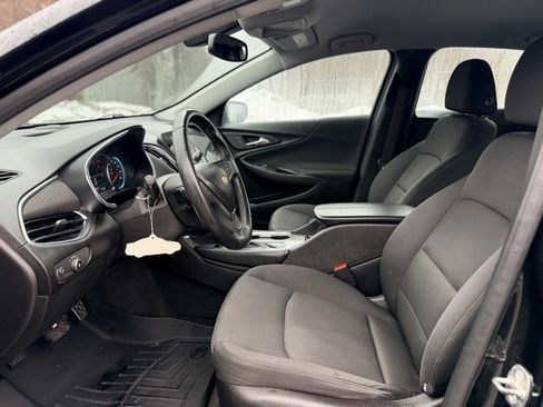 Used 2016 Chevrolet Malibu LT image 5