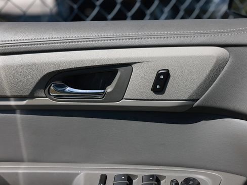 Used 2017 Chevrolet Traverse LS AWD/4WD image 42