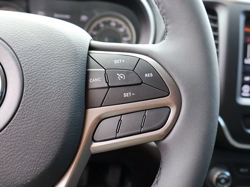 Used 2022 Jeep Cherokee Latitude Lux AWD/4WD image 27