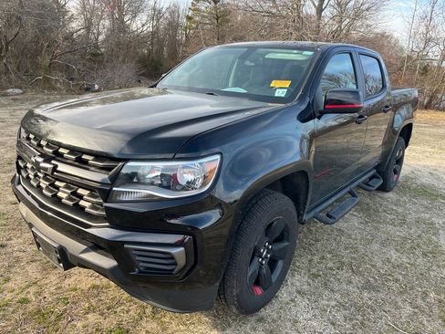 Used 2021 Chevrolet Colorado LT w/ Redline Special Edition image 5