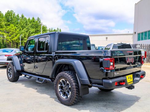 Used 2026 Jeep Gladiator Rubicon AWD/4WD image 4