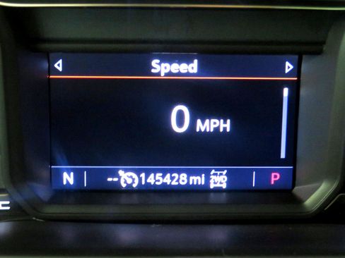 Used 2020 GMC Sierra 1500 SLE image 33