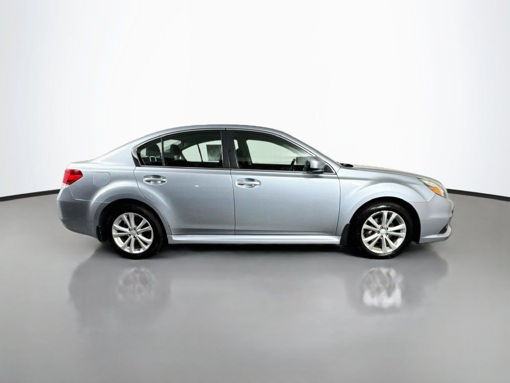 Used 2013 Subaru Legacy 2.5i Premium w/ All-Weather Pkg AWD/4WD image 8