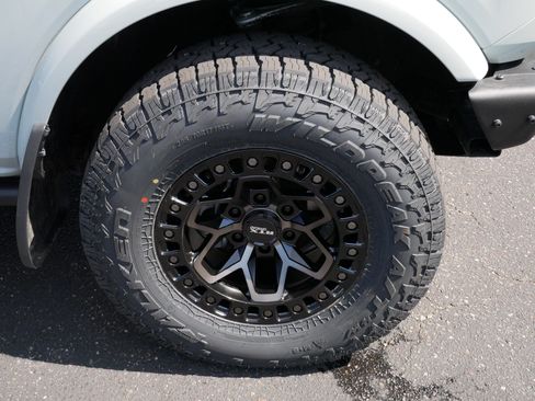 Used 2023 Ford Bronco Outer Banks AWD/4WD image 15