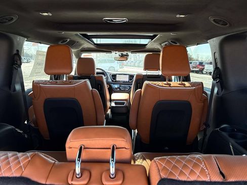 New 2026 Chrysler Pacifica Pinnacle FWD image 6