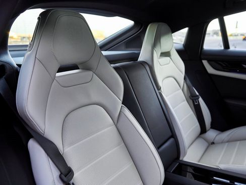 Used 2025 Porsche Panamera 4 w/ Premium Package image 47