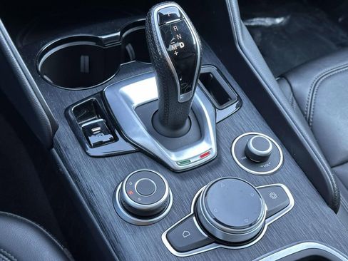 Used 2023 Alfa Romeo Giulia Sprint AWD/4WD image 29