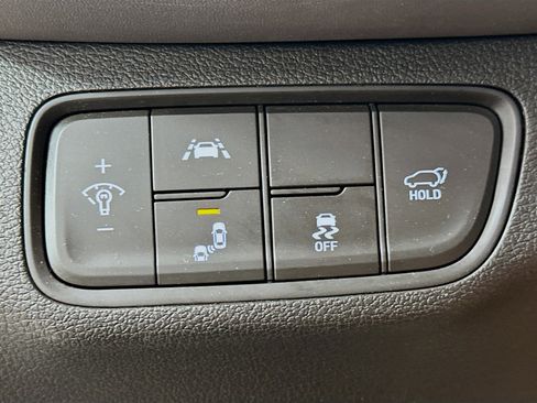 Used 2019 Hyundai Santa Fe SEL w/ Cargo Package image 17