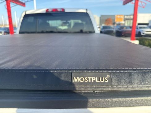 Used 2018 Chevrolet Silverado 1500 LT w/ All Star Edition image 19