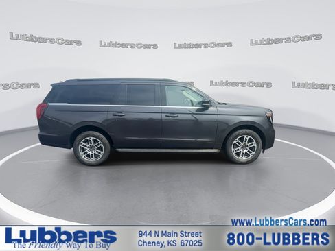 Used 2025 Ford Expedition Max Active AWD/4WD image 9