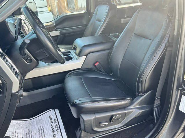 Used 2017 Ford F250 Lariat w/ Lariat Ultimate Package AWD/4WD image 15