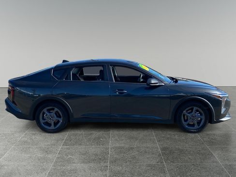 Used 2025 Kia K4 FWD image 6