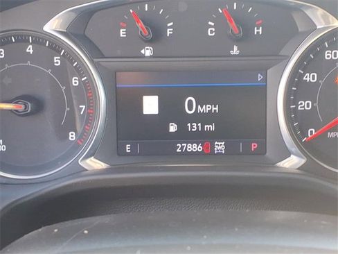 Used 2022 GMC Acadia SLE w/ Driver Convenience Package image 23