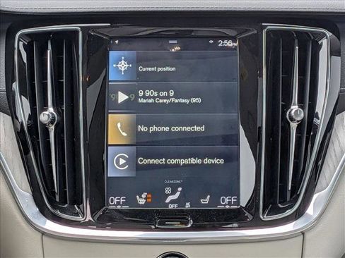 Used 2020 Volvo S60 T5 Inscription image 15