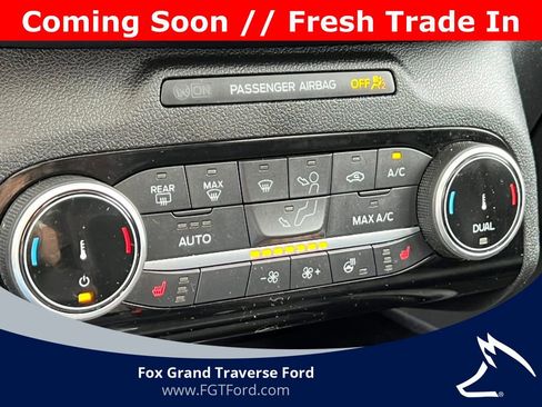 Certified 2022 Ford Escape SEL w/ SEL Stealth AWD Package image 27