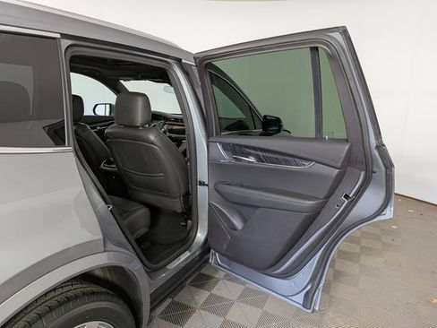 Used 2023 Cadillac XT6 Premium Luxury FWD image 37