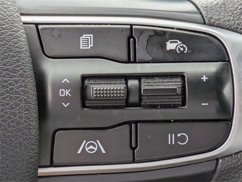 Used 2023 Kia Sportage LX image 29